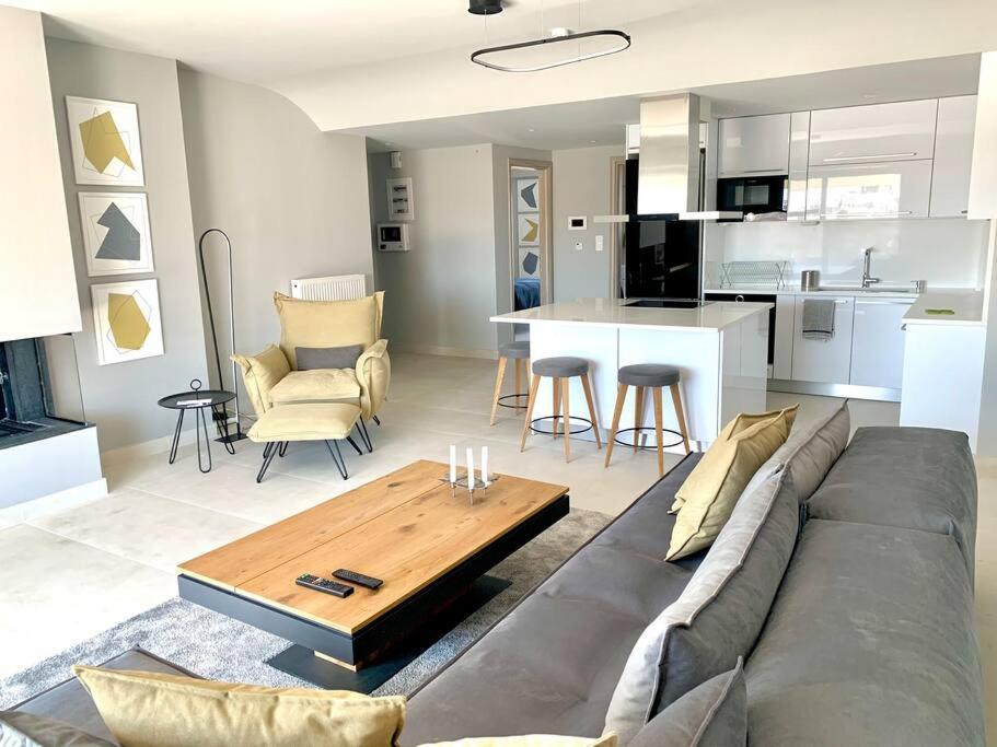 Fab New Flat In Central Athens W/ Acropolis Views Zewnętrze zdjęcie